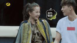 虞书欣纯欲风穿搭,虞书欣新造型粉色衣服头发怎么弄