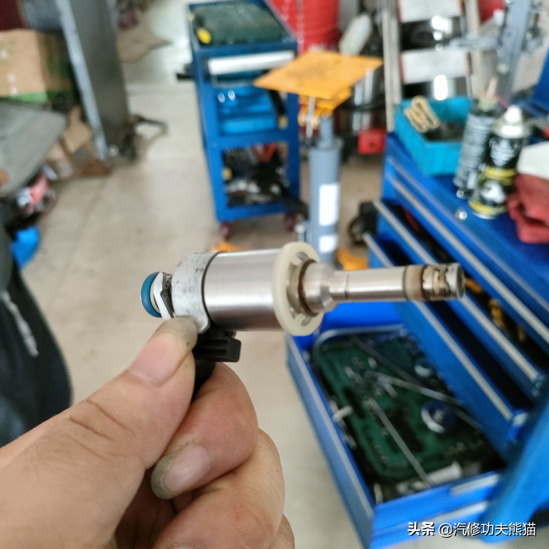 奥迪q5烧机油值不值得买,2015款奥迪q5舒适型烧机油