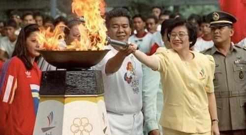 绁栫睄鍦ㄤ腑鍥界殑澶栧浗鏀胯鍥剧墖,绁栫睄鍦ㄤ腑鍥界殑澶栧浗鏀胯