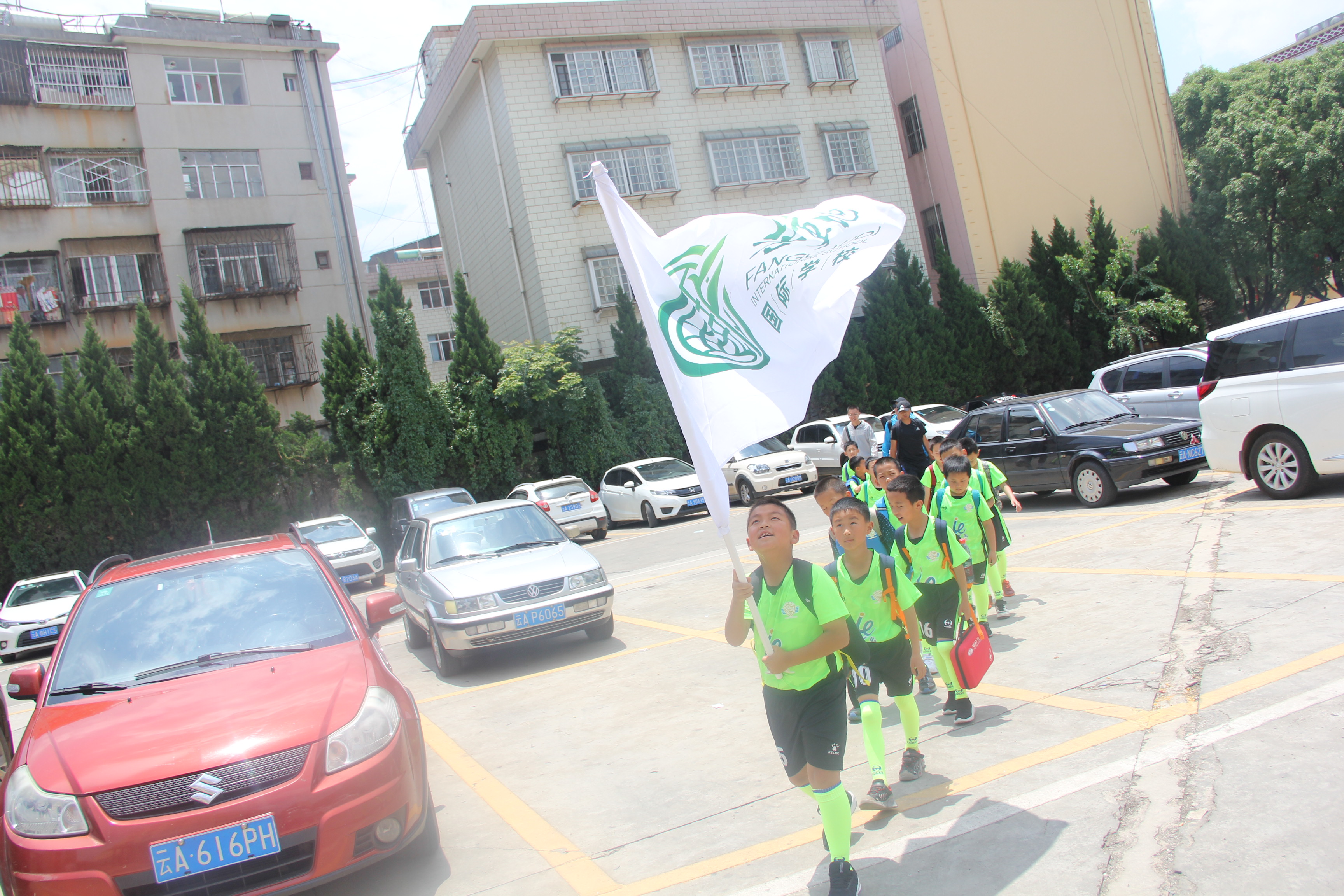 昆明奋进杯足球赛呈贡二小,昆明奋进杯足球赛打几个星期