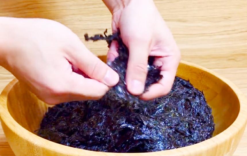 家庭自制海苔，5块钱的紫菜秒变50块的海苔，做法简单，脆的掉渣