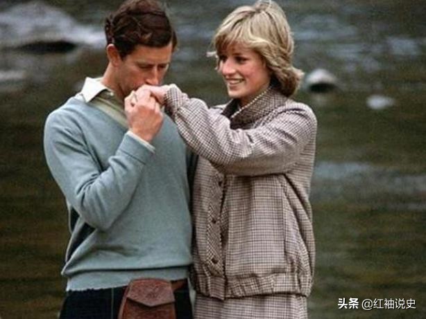 查尔斯送给凯特的珠宝,查尔斯与戴安娜的罕见甜蜜同框