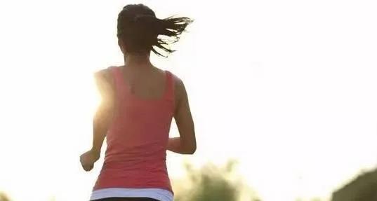 腰两侧的肉很松可以锻炼变紧吗,腰两侧的肉特别硬怎么减