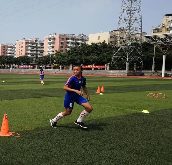 铿锵玫瑰中国女足精彩进球,铿锵玫瑰校园女足