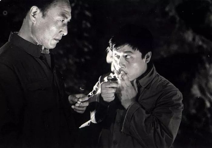 票价三毛钱、却拿下过亿票房，这个四十年前神片现在真拍不出来了