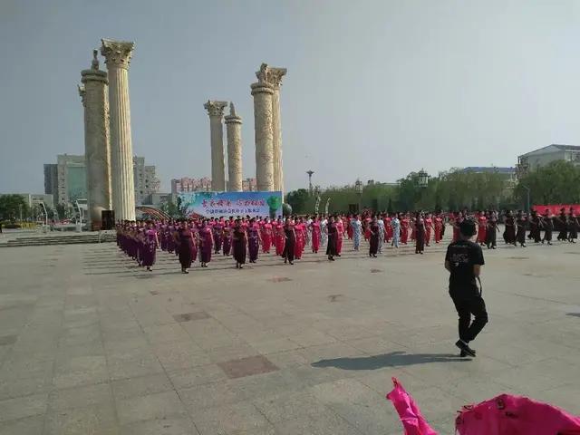 中捷友谊农场历任场长名单,中捷友谊和中捷集团是一个公司吗