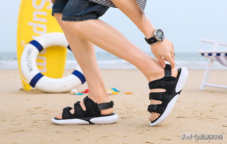 什么凉鞋穿着最舒服不臭脚,夏天怎么挑选凉鞋不臭脚