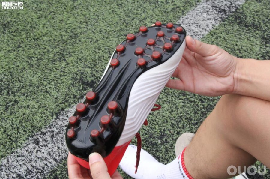 阿迪达斯predatorfreak.3测评,阿迪达斯predator20.4怎么样