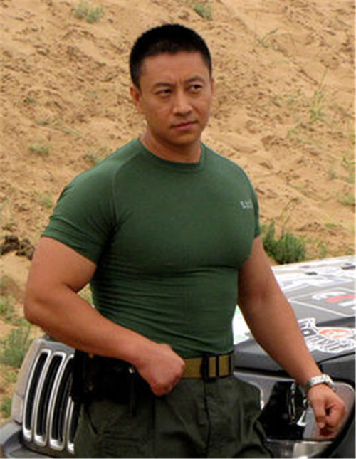 中国第一保镖能徒手打败30个人,中国第一保镖真正实力到底如何