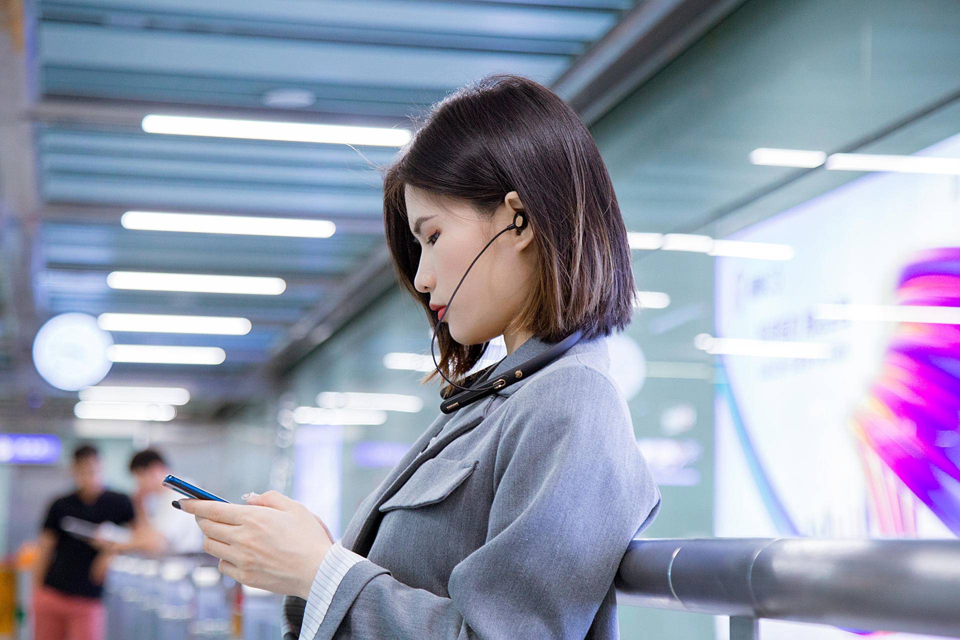 我喜欢高达,oppo和高达联动的手机