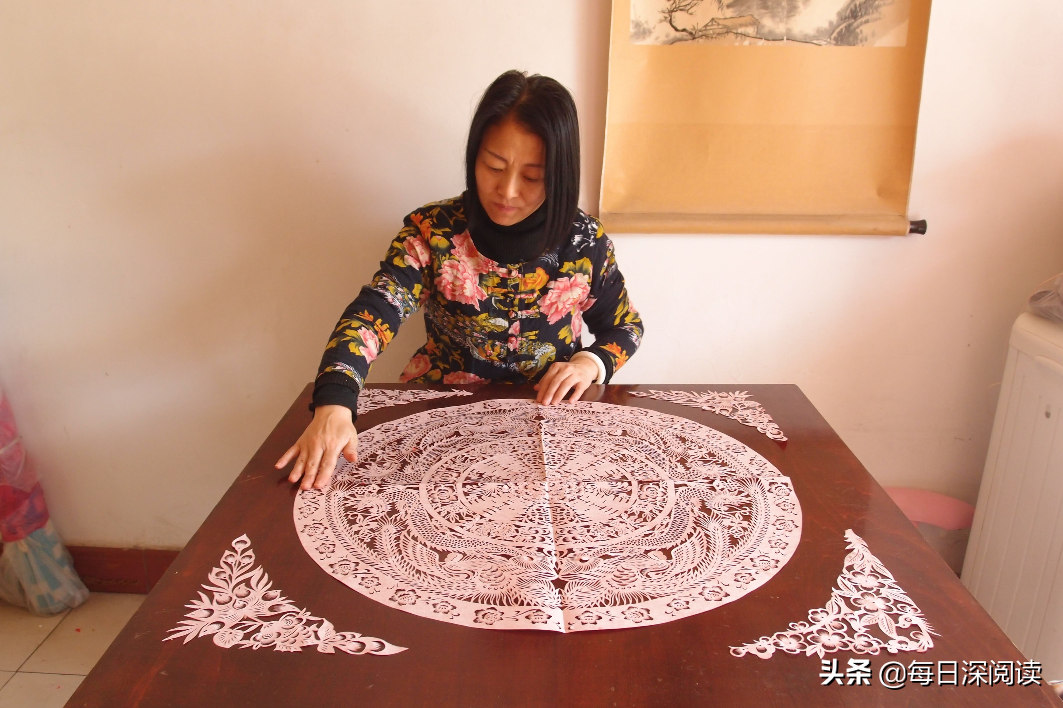 爱情亘古流长，生命繁衍不息丨解读民间盘合剪纸表达的歌颂与赞美