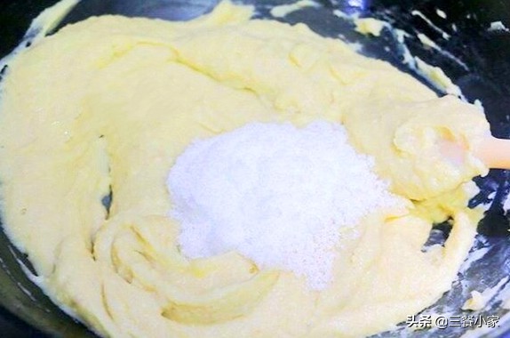 莲蓉月饼是什么做的,莲蓉月饼的莲蓉是什么东西