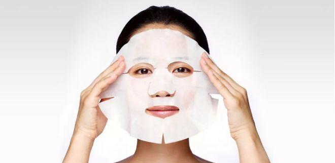 身上干燥脱皮怎么补水小妙招,脸部干燥脱皮怎么办最快最有效