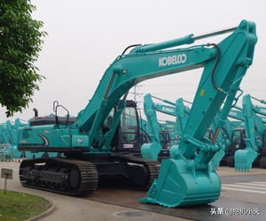 神钢200挖机多少钱一台,神钢挖机与三一挖机怎么选