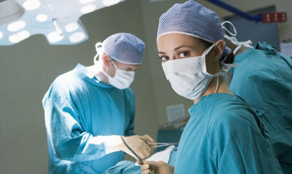 围绝经期得子宫内膜癌几率高吗,绝经期子宫内膜癌早期症状