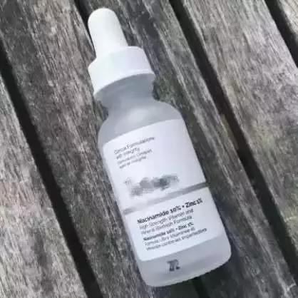 来讲讲一些护肤品中常用到的维生素。