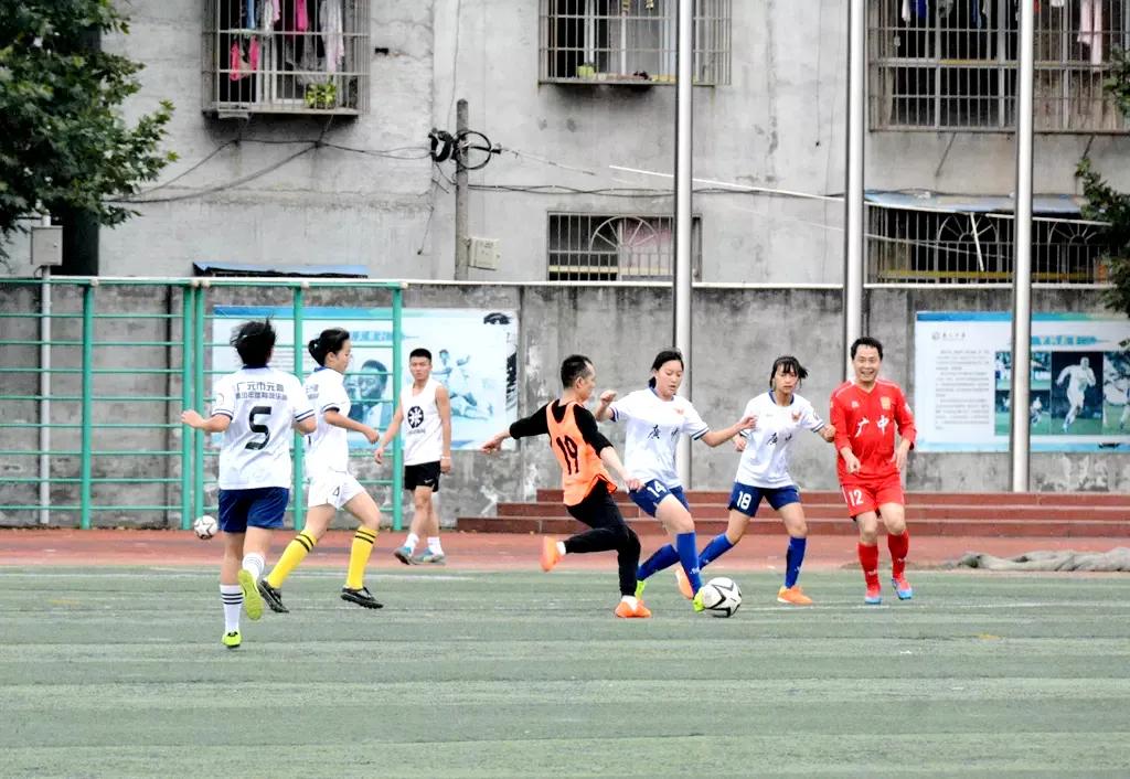 来广中，燃起秋天的第一场足球赛