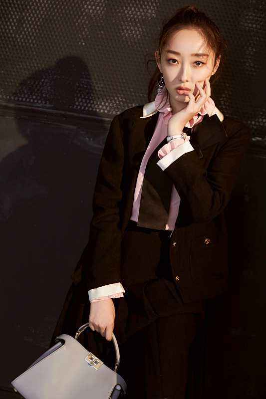 封面女明星,明星卖过期的口红