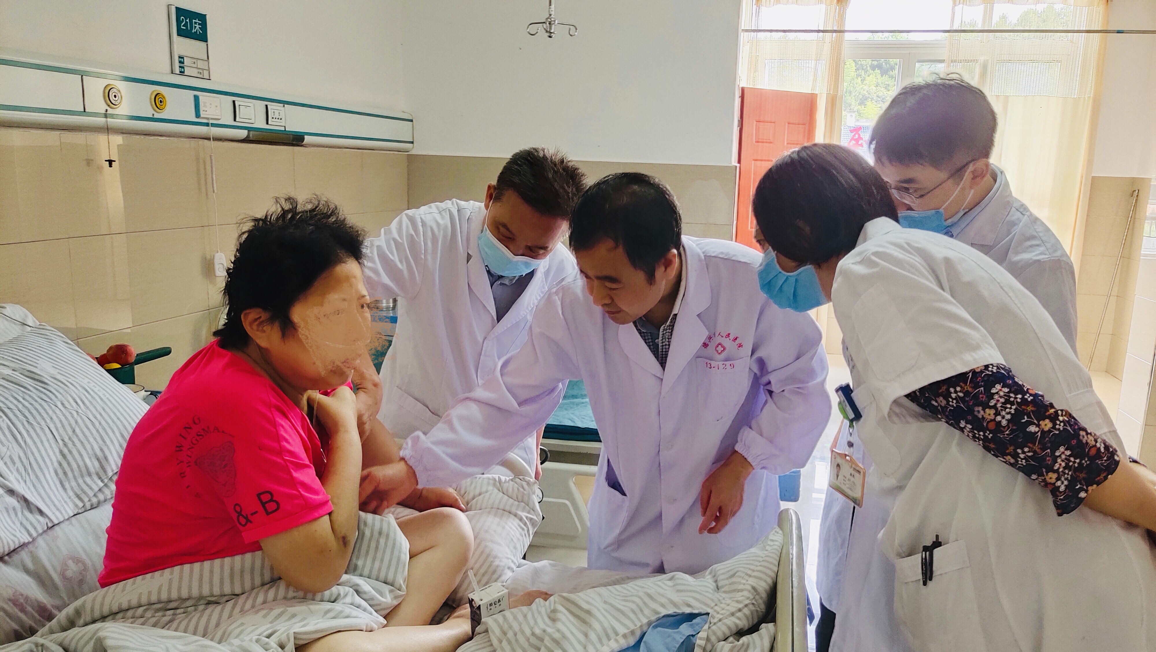 树立标杆作用,树立标杆