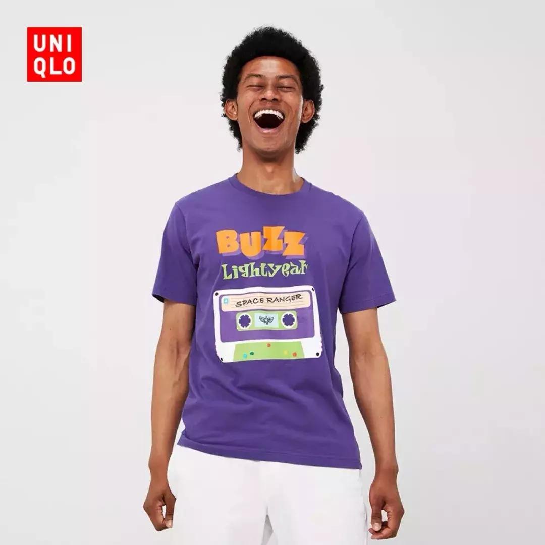 优衣库kaws联名连帽卫衣,优衣库联名kawst恤