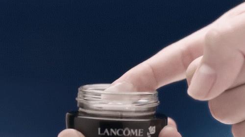 兰蔻彩妆明星同款产品有哪些,兰蔻明星大红瓶