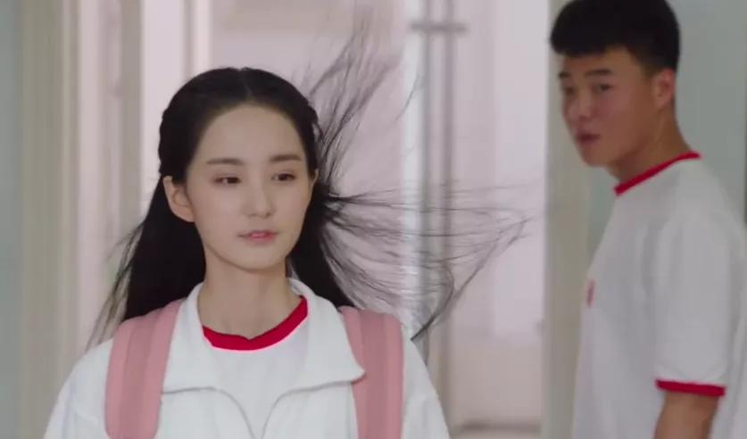 丑女变美后惊艳的瞬间,丑女变身前后对比照片