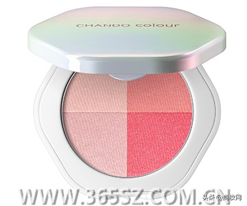 浓黑眼线,眼妆黑色粗眼线