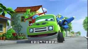 欢快节奏对跳桑巴舞,左扭扭右扭扭的舞蹈