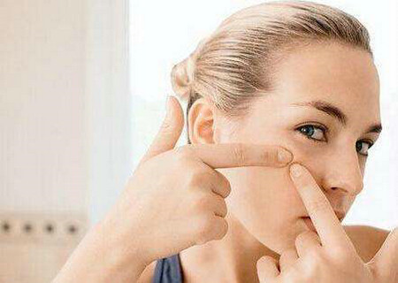 湿热重，容易长痘痘，一定要艾灸这三个穴位