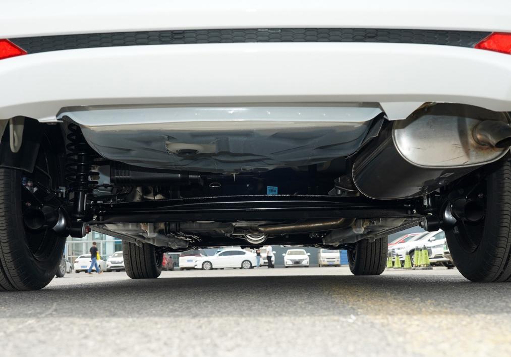 油耗低皮实耐造空间大的车选哪款,5万元买车就选这3款以口碑取胜