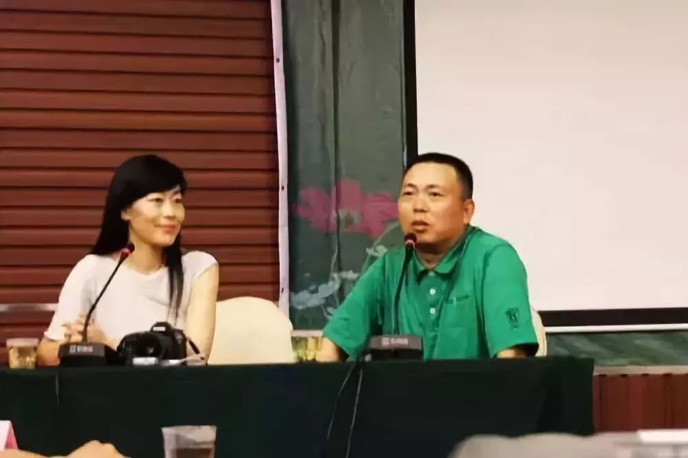 他生于江西，名校毕业，身价超100亿，却40岁就退休了，为啥