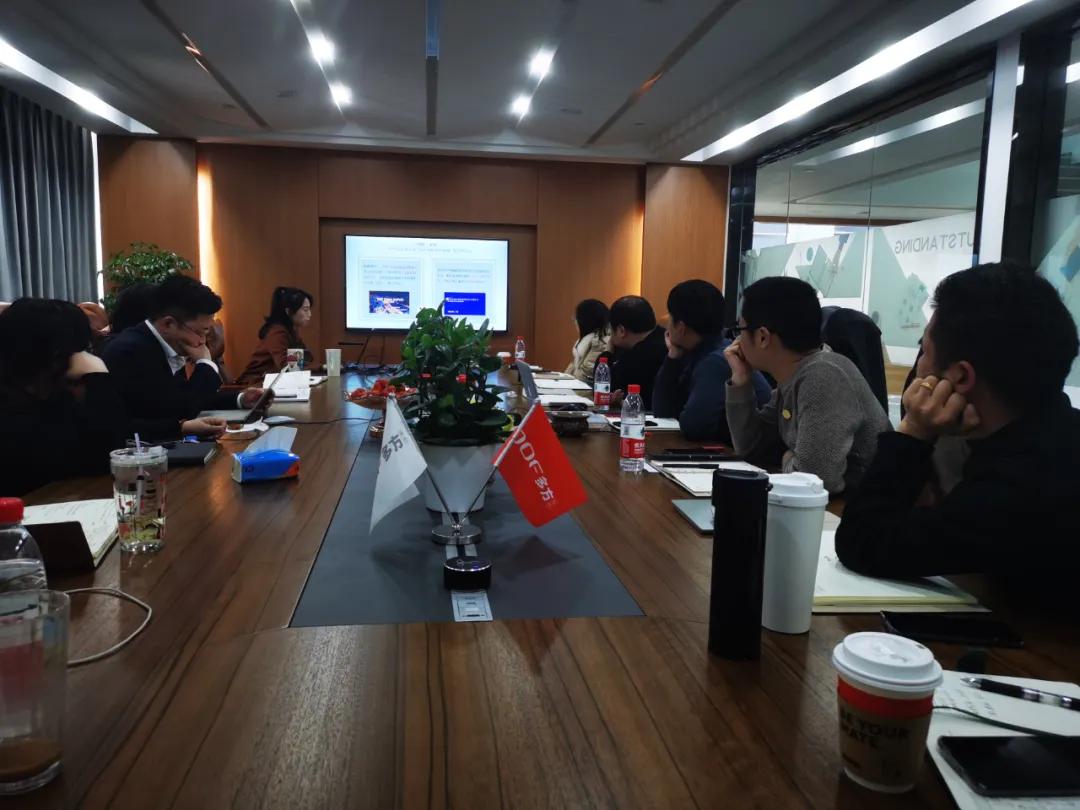 聚是一团火散是满天星完整的,聚是一团火散是满天星