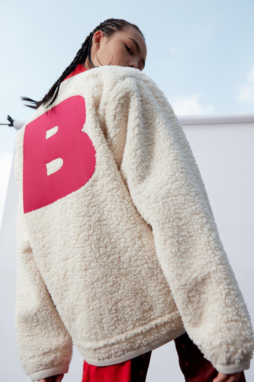 牛年扭蛋机、5折买明星同款、年味美食买一赠一，新春焕新颜