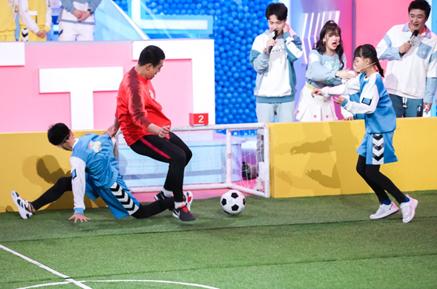 足球新招式训练,足球踢法创新