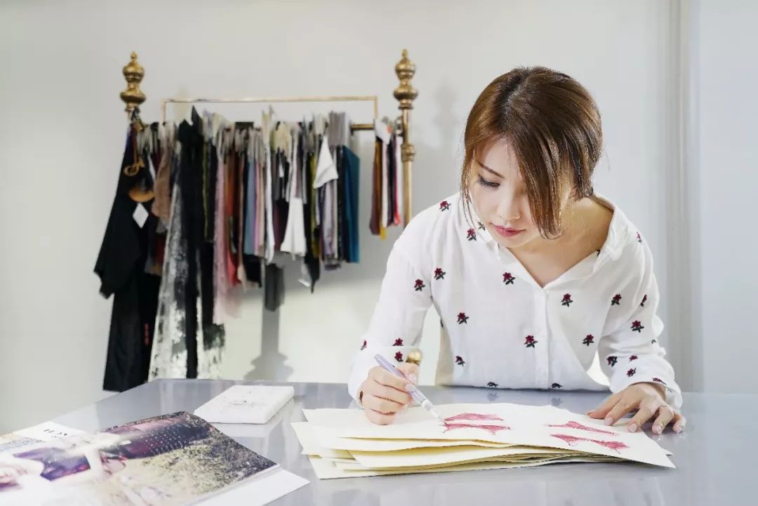 女性私房：内衣是灵魂里的欲望，其中秘密她用十年去探索