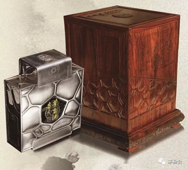 酱釉瓶茅台酒价值多少,50年代的土陶瓶茅台当年多少钱