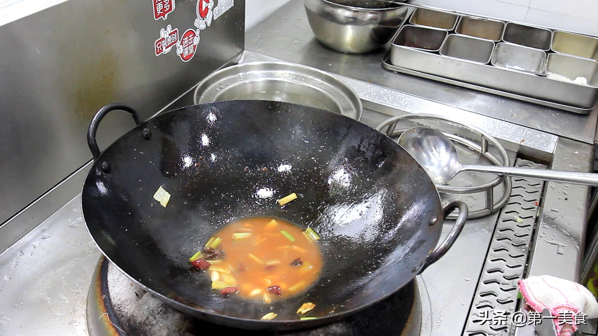 炒肉的时候怎么让肉能够鲜嫩顺滑,炒肉怎么才能炒得又嫩又香