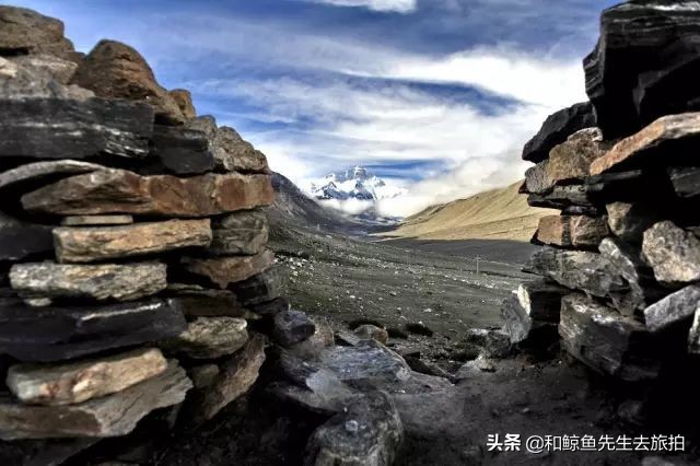 珠峰8844纪念碑和地球第三极,珠峰8844纪念碑在景区内多远