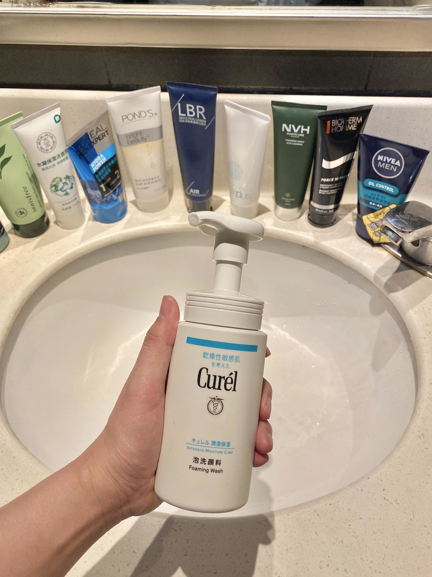 科颜氏男士活力啫喱洗面奶测评,科颜氏洗面奶啫喱测评蓝瓶