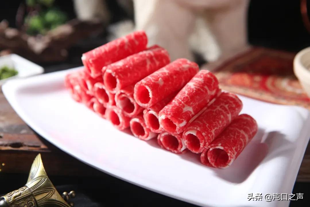 武汉吃烤全羊680元一只,沌口江湖烤全羊