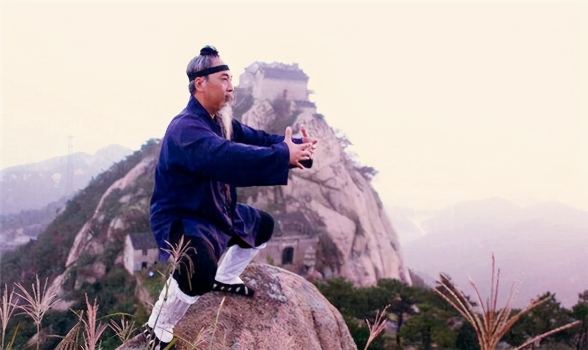 清朝的李庆远活了256岁是真的吗,李庆远介绍历史上活了1000岁的人