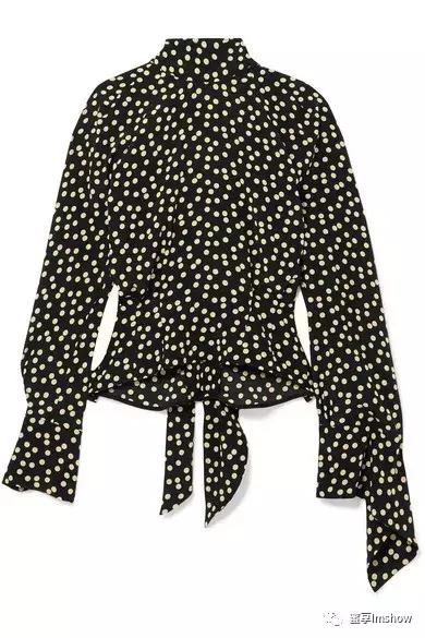 小白鞋如何穿搭30岁,职场小白鞋搭配技巧男士