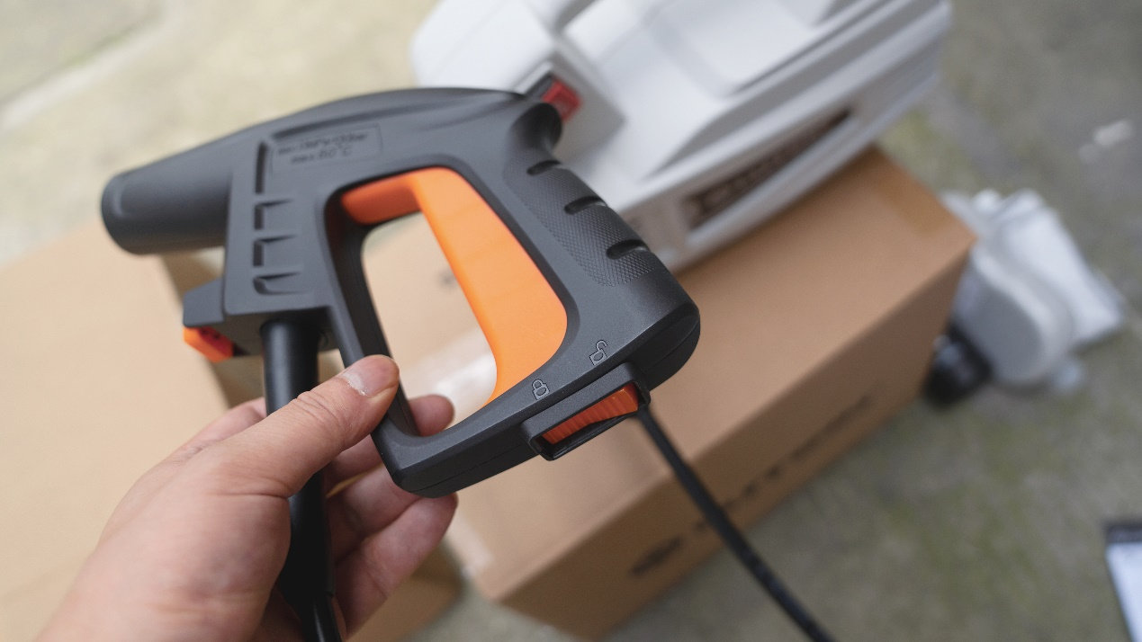 绿田洗车机入门,绿田家用洗车机测评