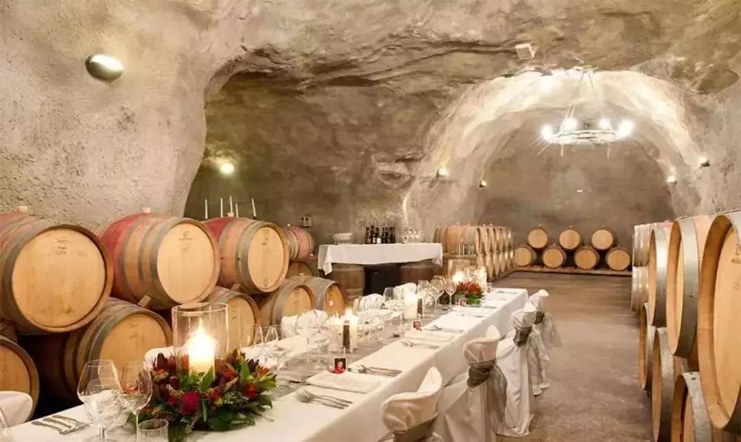 有着绝美迷人的“容颜”，却充满让*欲人**罢不能的速度野性与激情