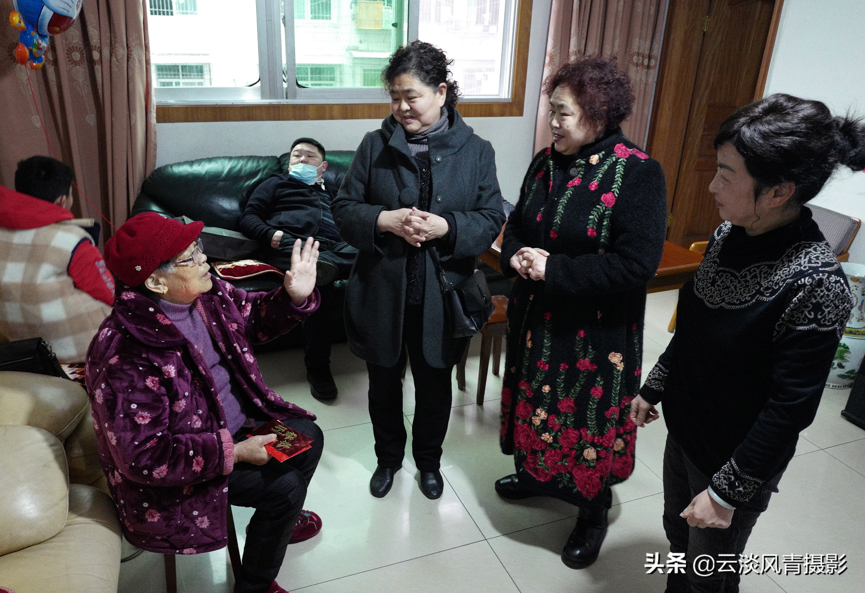 回家守孝,回家守着爸妈心情格外好