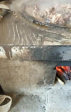 搞笑GIF段子：编辑这锅台是不是为了录视频还擦了擦？唉呀妈呀