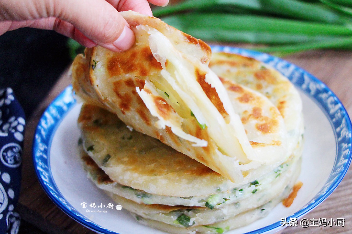 在家怎么做又薄又好吃的饼,又软又蓬松还嚼劲十足的饼如何做