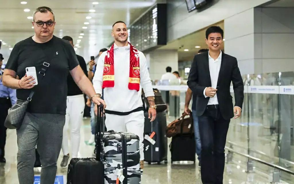 阿瑙托维奇在上港的表现,阿瑙托维奇中国球员