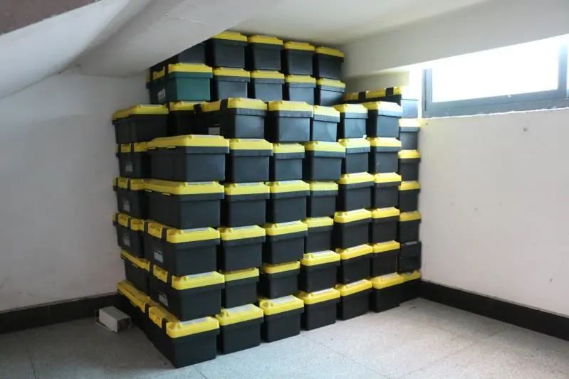 亿万富豪被偷钱,亿万富翁骗500万