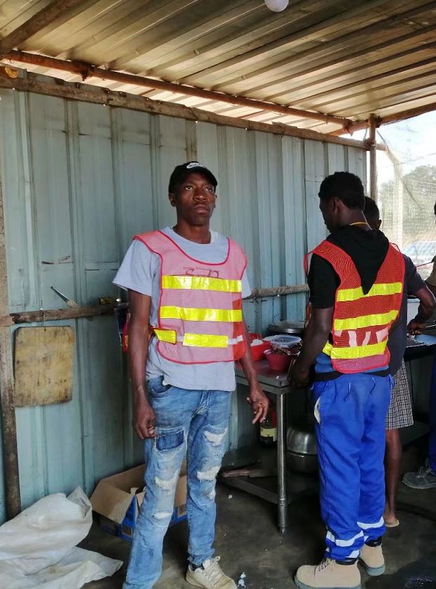 想去非洲劳务，需要走几步？